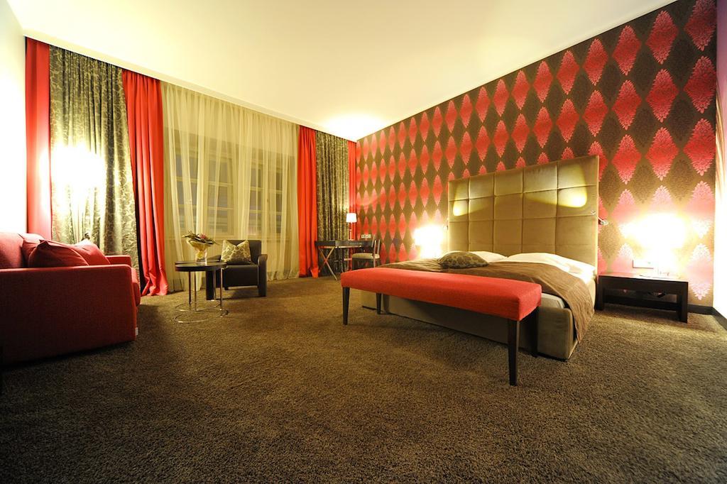 Erlebnis Post - Stadthotel Mit Eigenart Spittal an der Drau Buitenkant foto