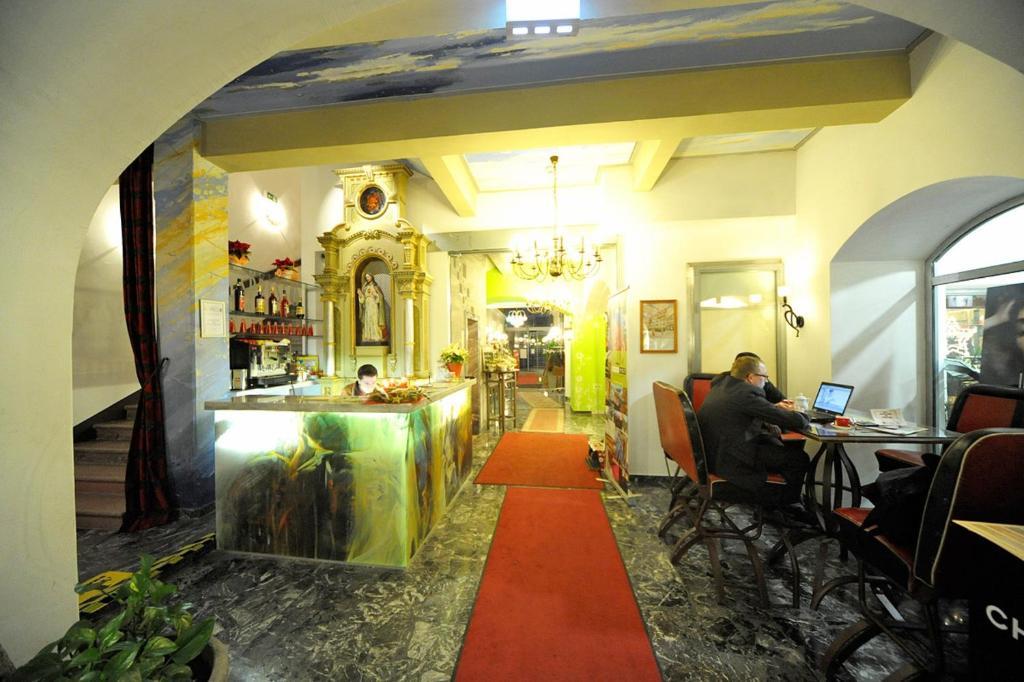 Erlebnis Post - Stadthotel Mit Eigenart Spittal an der Drau Buitenkant foto